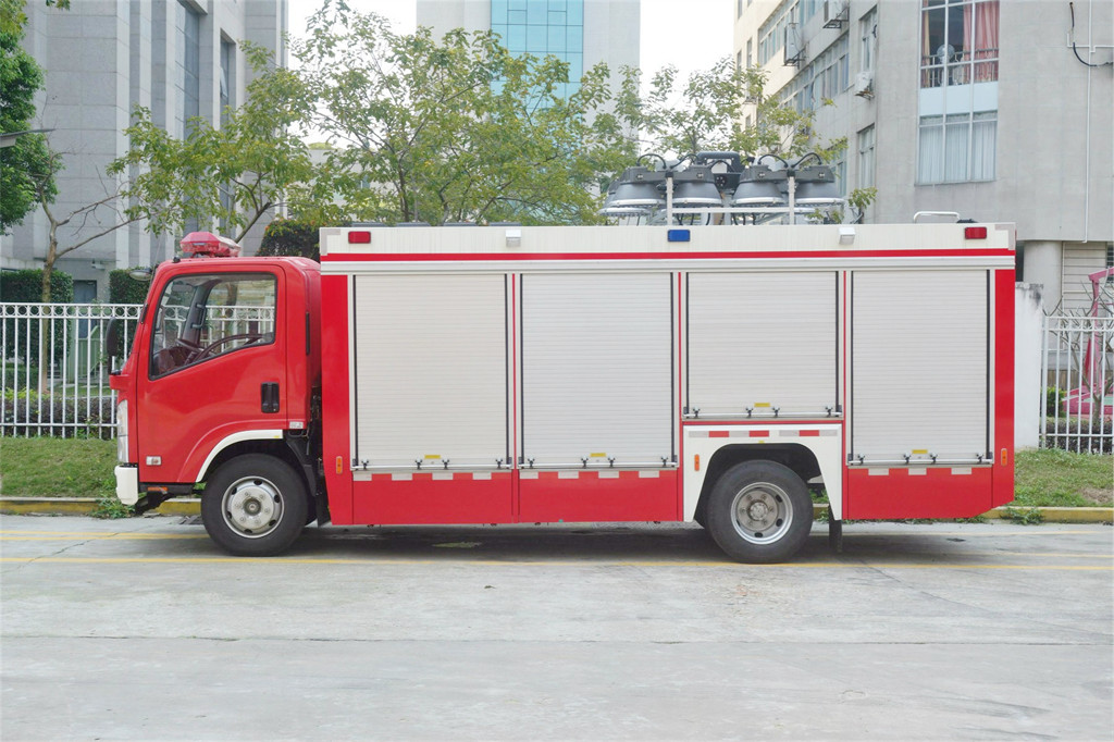 2025 New Fire scene lighting fire truck Isuzu 2025 New Fire scene lighting fire truck Isuzu